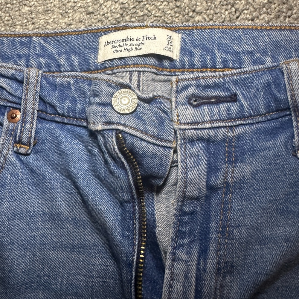 Abercrombie jeans size 10